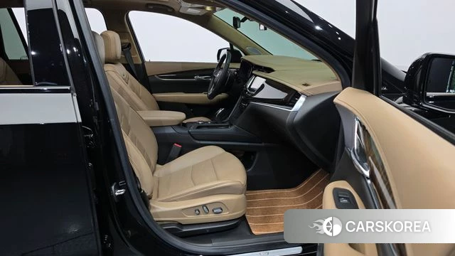 Cadillac XT6 2023 Черный из Кореи, фото 2