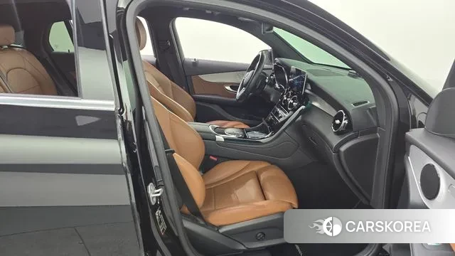 Mercedes-Benz GLC-Class X253 2021 Черный из Кореи, фото 2