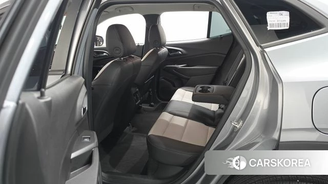 Chevrolet (GM Daewoo) Trax Crossover 2024 Серый из Кореи, фото 2