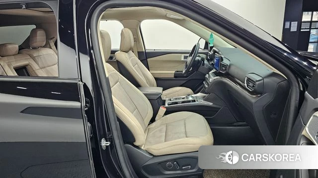 Ford Explorer 6th Generation 2020 Черный из Кореи, фото 2