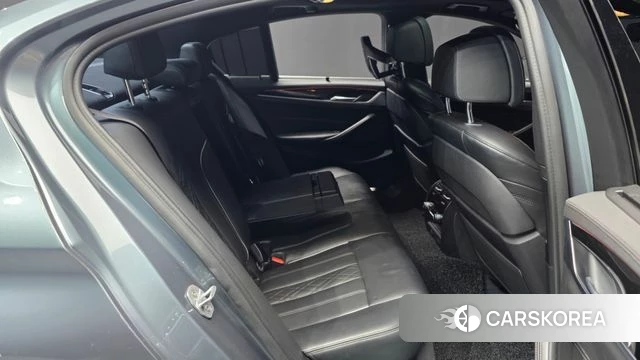 BMW 5 Series (G30) 2019 Серый из Кореи, фото 2