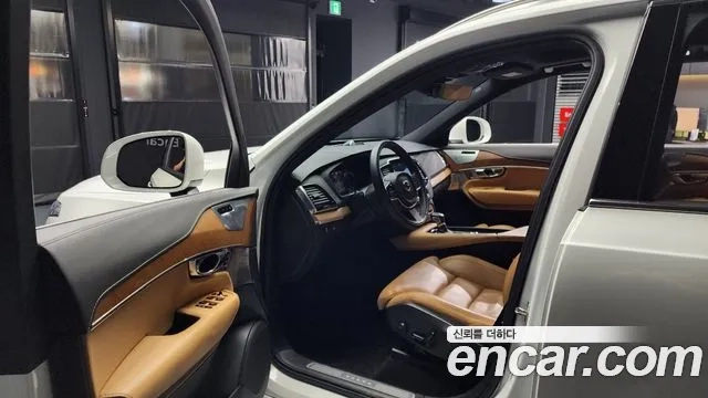 Volvo XC90 second Generation 2019 Белый из Кореи, фото 2