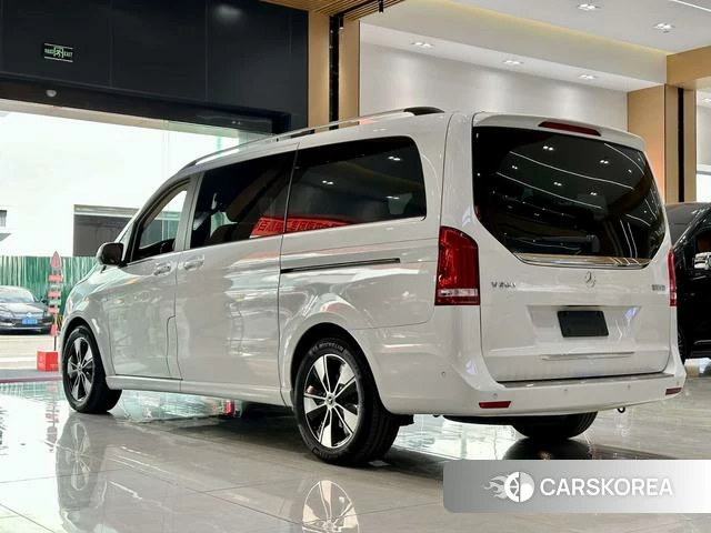 Mercedes-Benz V-class 2022 Белый из Китая, фото 2