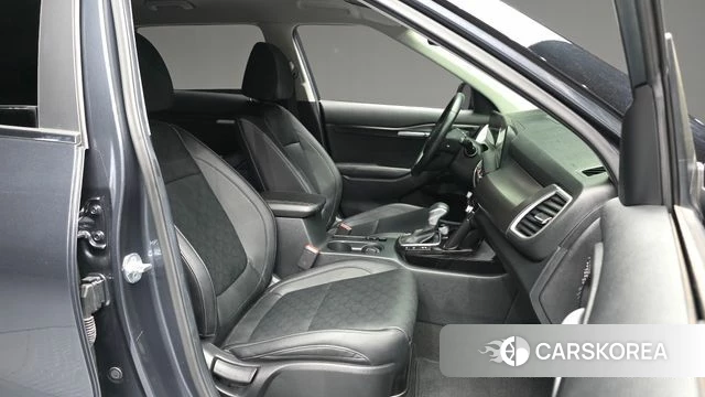 Kia The New Seltos 2022 Серый из Кореи, фото 2
