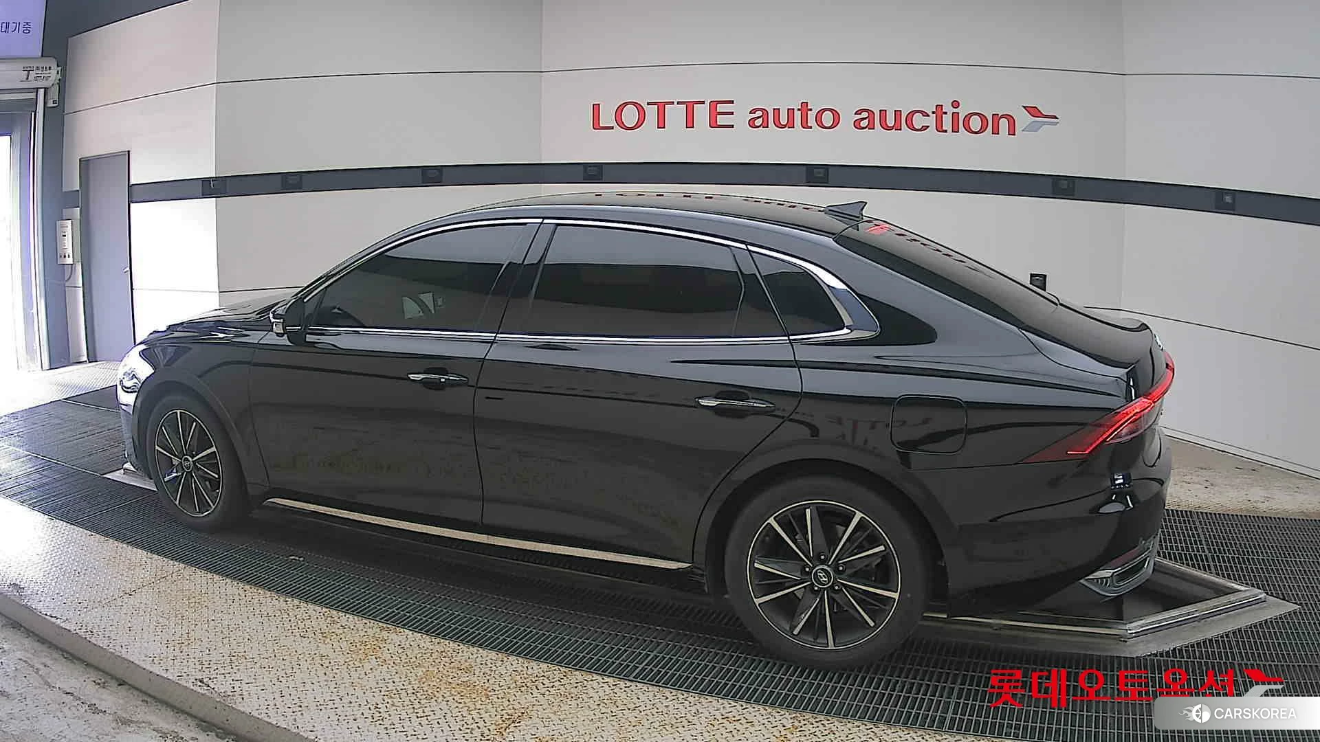 Hyundai Grandeur 2023 Abyss Black Pearl из Кореи, фото 2