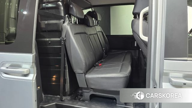 Hyundai Staria 2022 Серебряный из Кореи, фото 2