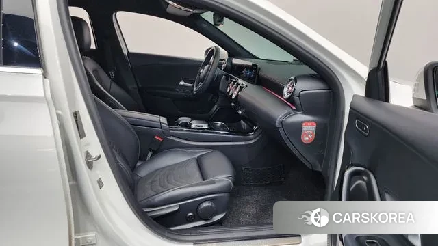 Mercedes-Benz A-Class W177 2020 Белый из Кореи, фото 2