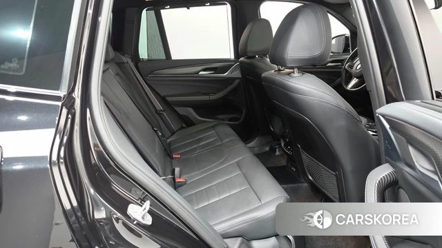 BMW X3 (G01) 2023 Черный из Кореи, фото 2