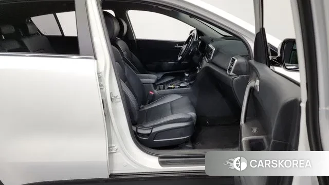 Kia Sportage The Bold 2021 Белый из Кореи, фото 2