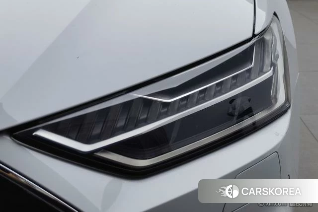 Audi A7L 2024 Белый из Китая, фото 2