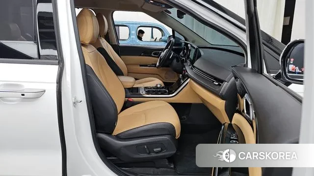 Kia Carnival 4th generation 2023 Белый из Кореи, фото 2