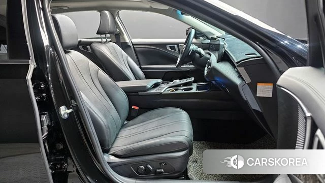 Kia K8 Hybrid 2023 Черный из Кореи, фото 2