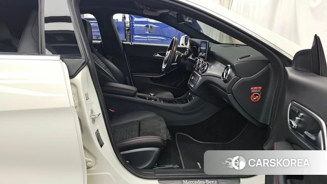 Mercedes-Benz CLA-Class C117 2018 Белый из Кореи, фото 2