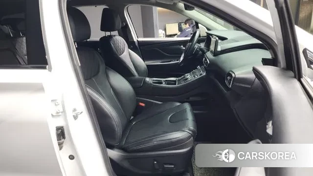 Hyundai The New Santa Fe 2021 Белый из Кореи, фото 2