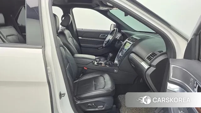 Ford Explorer 2018 Белый из Кореи, фото 2