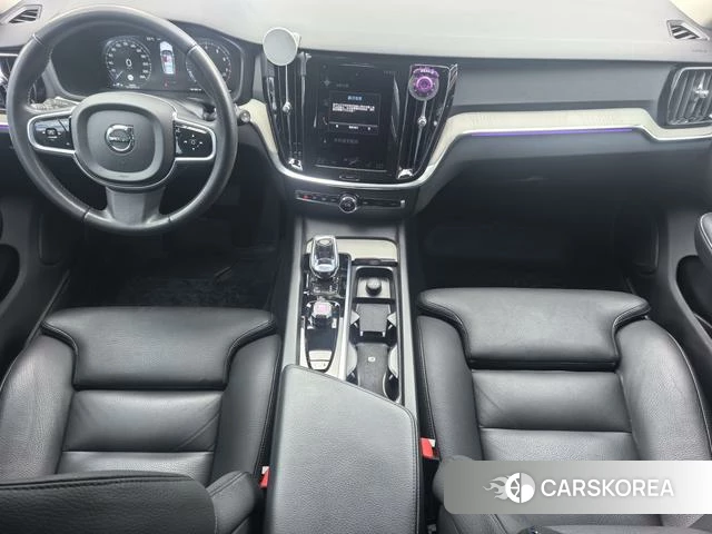Volvo V60 2023 Синий из Китая, фото 2