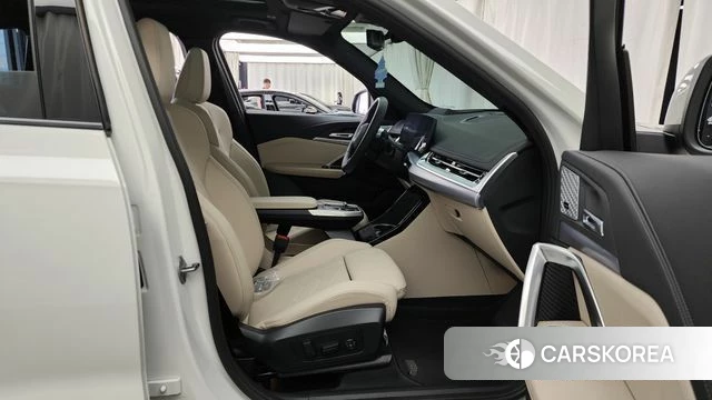 BMW X1 (U11) 2025 Белый из Кореи, фото 2