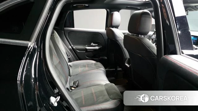 Mercedes-Benz GLA - Class H247 2020 Черный из Кореи, фото 2
