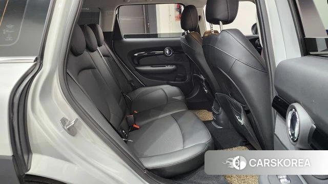 Mini Cooper Clubman 2021 Серебряный из Кореи, фото 2