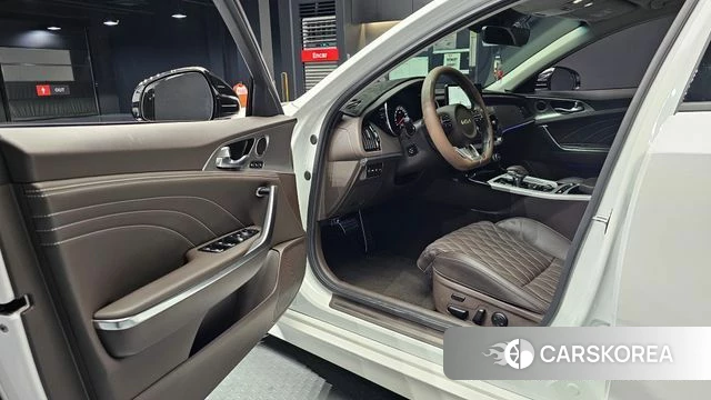 Kia Stinger Meister 2022 Белый из Кореи, фото 2