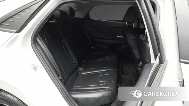 Hyundai Avante Hybrid (CN7) 2021 Серый из Кореи, фото 2