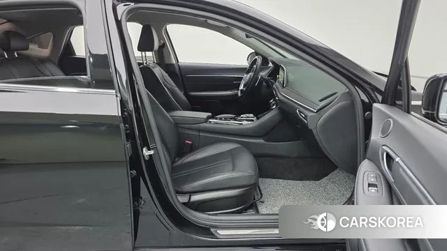 Hyundai Sonata (DN8) 2021 Черный из Кореи, фото 2