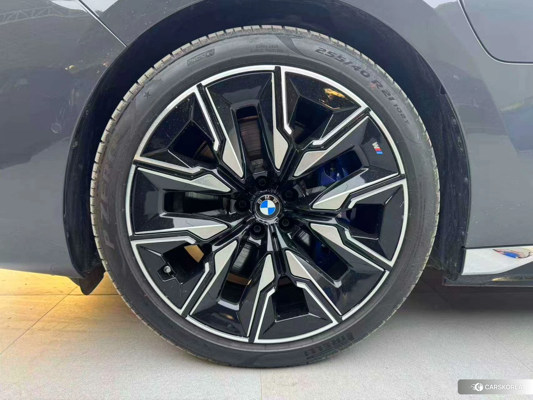 BMW i7 2023 Черный из Китая, фото 2