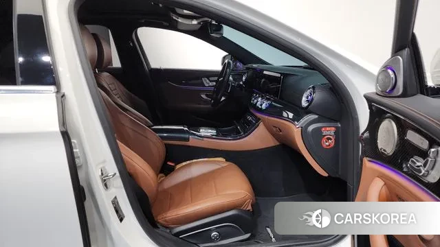 Mercedes-Benz E-Class W213 2020 Белый из Кореи, фото 2