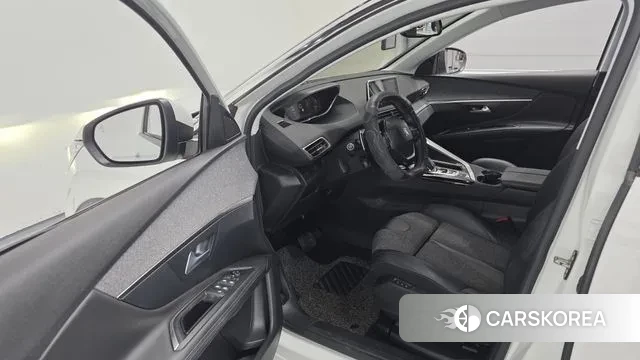 Peugeot 3008 second generation 2018 Белый из Кореи, фото 2