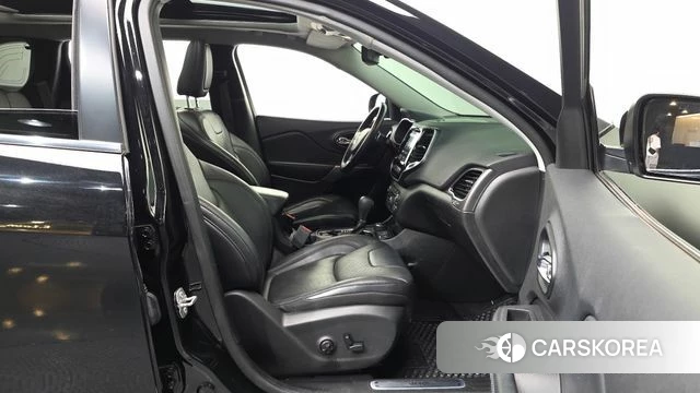 Jeep Cherokee (KL) 2021 Черный из Кореи, фото 2