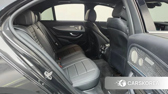 Mercedes-Benz E-Class W213 2021 Серый из Кореи, фото 2