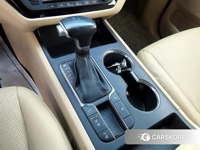 Kia The New Carnival 2018 Белый из Кореи, фото 2