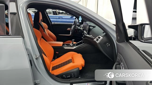 BMW M3 (G80) 2025 Светло-серебряный цвет из Кореи, фото 2