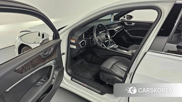 Audi A6 (C8) 2023 Белый из Кореи, фото 2