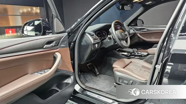 BMW X3 (G01) 2024 Черный из Кореи, фото 2