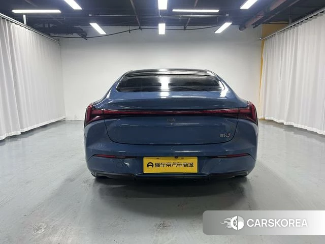 Nezha Automobile Nezha S 2023 Синий из Китая, фото 2