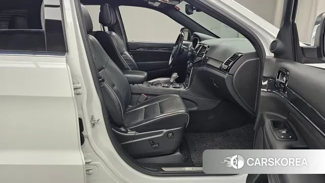 Jeep Grand Cherokee 2019 Белый из Кореи, фото 2