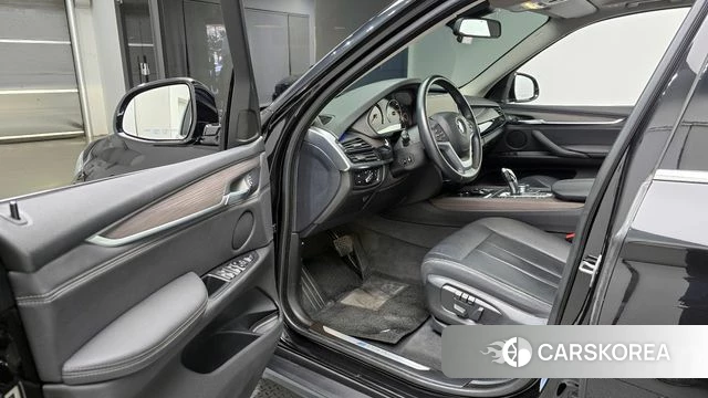 BMW X5 (F15) 2018 Черный из Кореи, фото 2