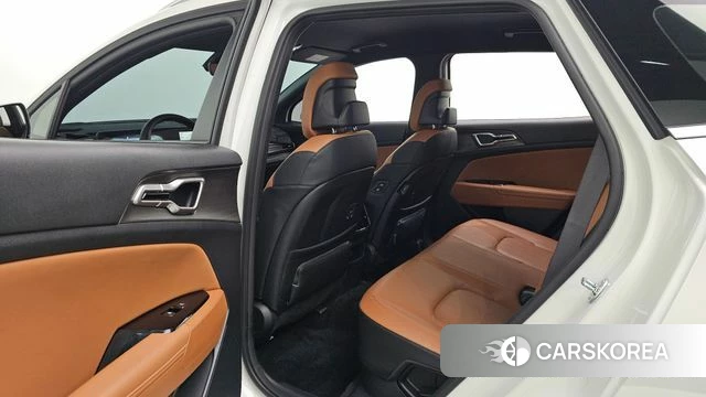 Kia Sportage 5th Generation Hybrid 2024 Белый из Кореи, фото 2