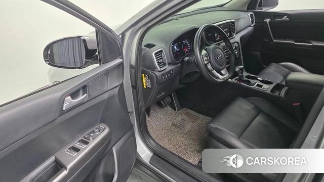 Kia Sportage The Bold 2020 Серебристо-серый из Кореи, фото 2