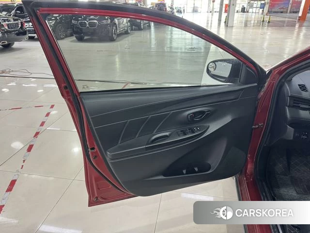 Toyota YARIS L Zhixuan 2021 Красный из Китая, фото 2