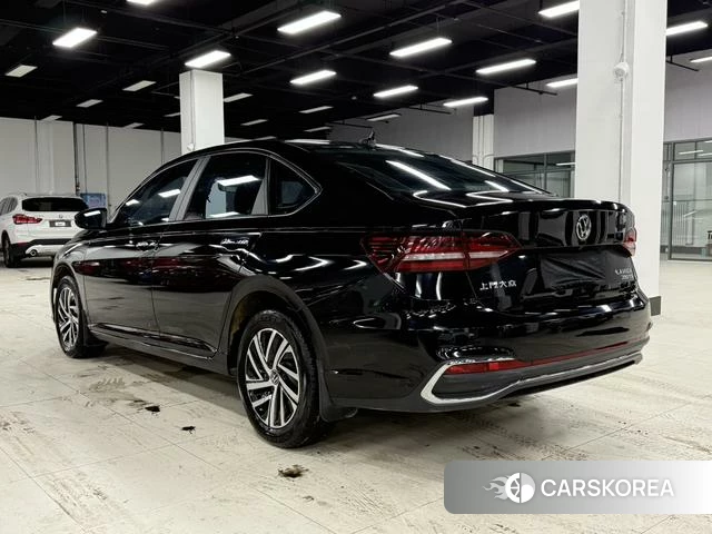 Volkswagen Lavida 2022 Черный из Китая, фото 2