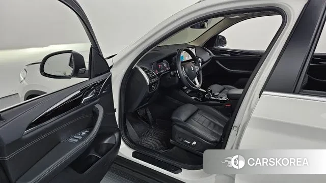 BMW X3 (G01) 2023 Белый из Кореи, фото 2