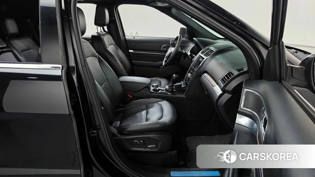 Ford Explorer 2018 Черный из Кореи, фото 2