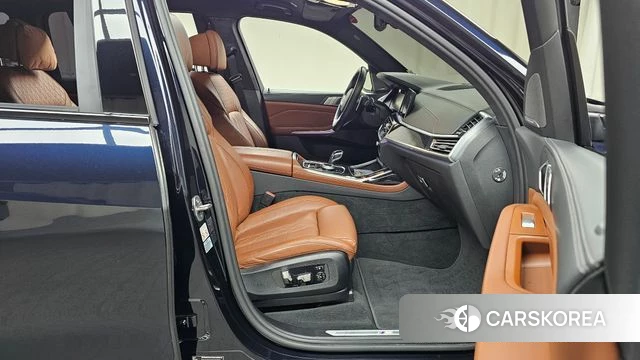 BMW X7 (G07) 2022 Черный из Кореи, фото 2