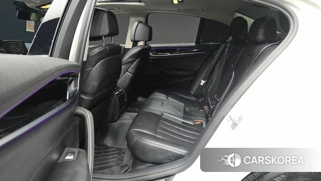 BMW 5 Series (G30) 2020 Белый из Кореи, фото 2