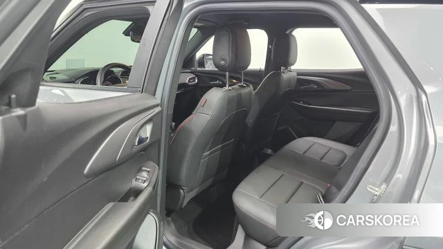 Chevrolet (GM Daewoo) Trailblazer 2022 Серебристо-серый из Кореи, фото 2