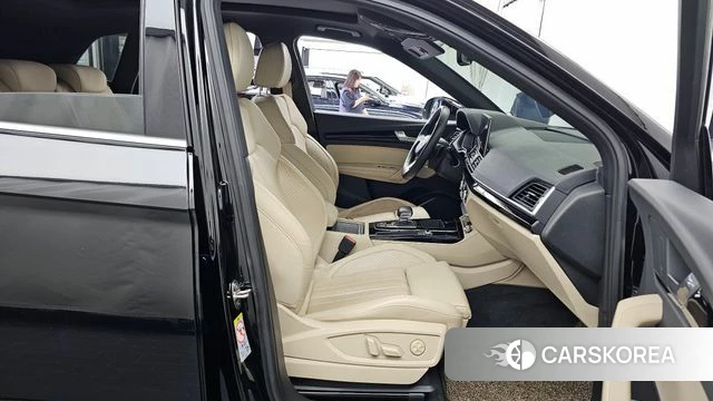 Audi Q5 (FY) 2021 Черный из Кореи, фото 2