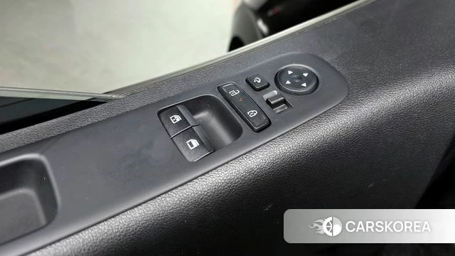 Hyundai Staria 2024 Черный из Кореи, фото 2