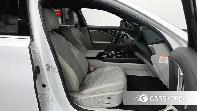 Kia K8 Hybrid 2023 Белый из Кореи, фото 2